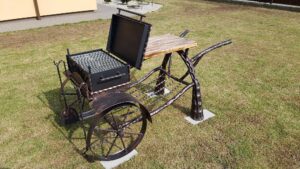 Šašlykinė su ratais