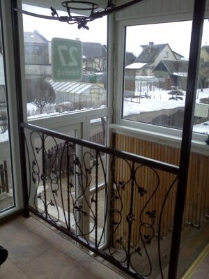 balkono kalvio darbo apsauginė