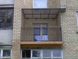 balkono turėklai daugiabutis