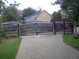 Varstomi automatiniai vartai